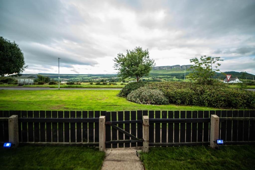 Binevenagh View, Magilligan Holiday Let Limavady Exterior foto